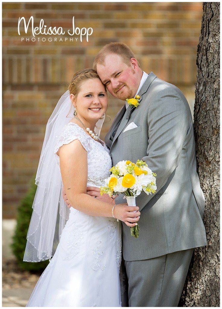 outdoor wedding pictures of bride and groom carver county mn